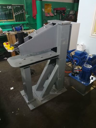 Гидропривод для заклепочных станков